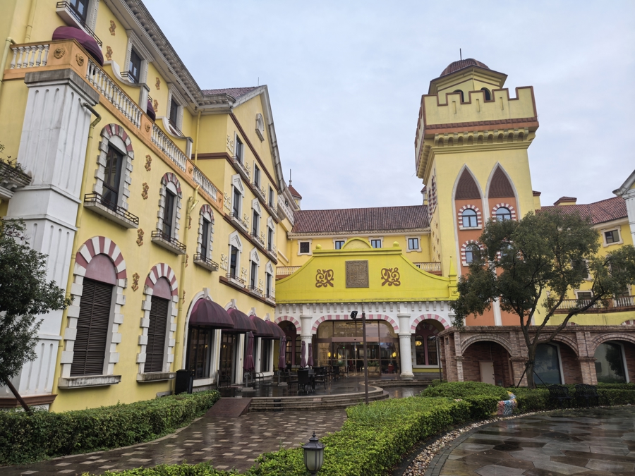 人均花销200+住进沪郊民宿酒店，吃住玩全包的银发套餐能火吗？