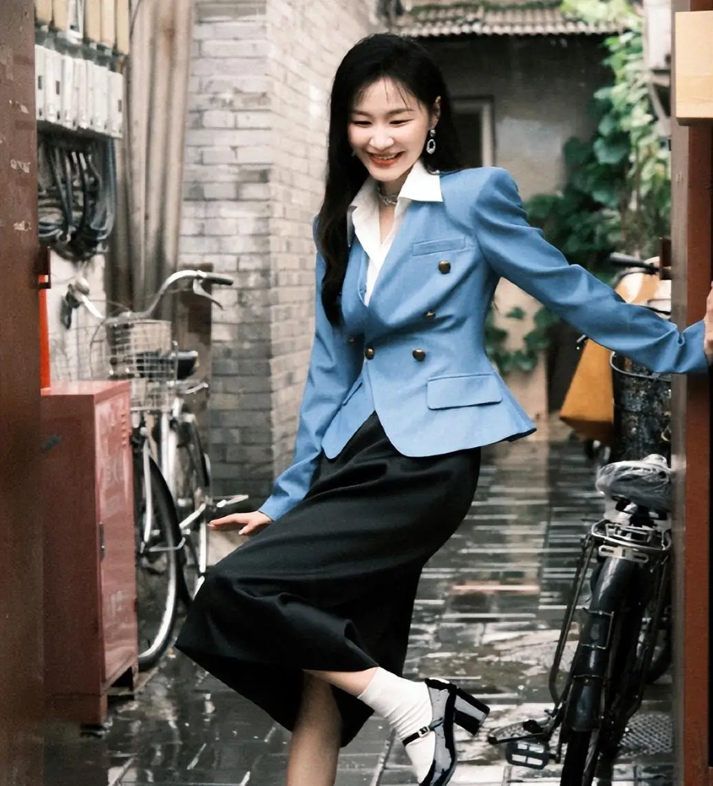 陪玩陪睡只是冰山一角，继王晶曝潜规则后，王家卫又被曝唐嫣遭殃