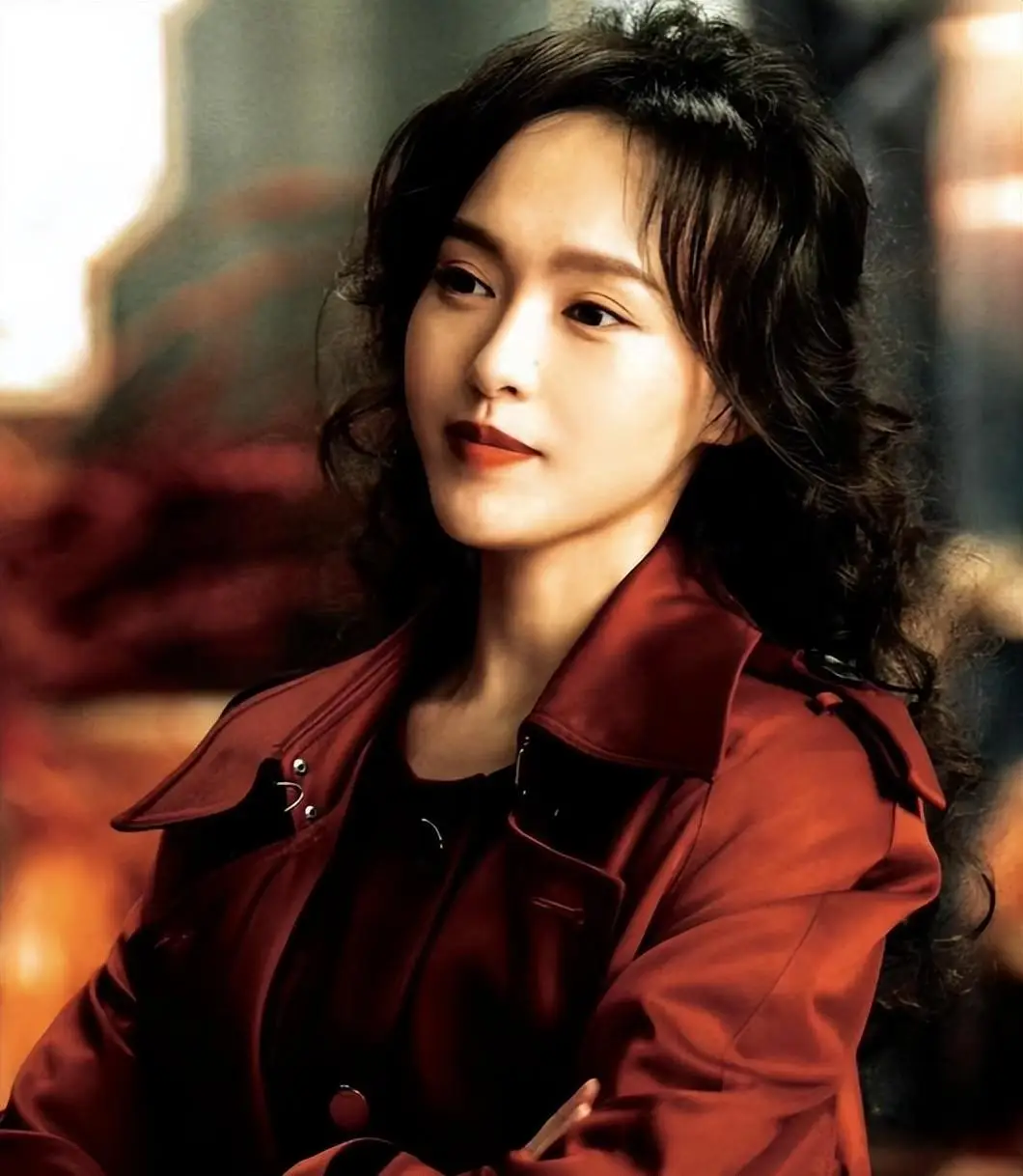 陪玩陪睡只是冰山一角，继王晶曝潜规则后，王家卫又被曝唐嫣遭殃