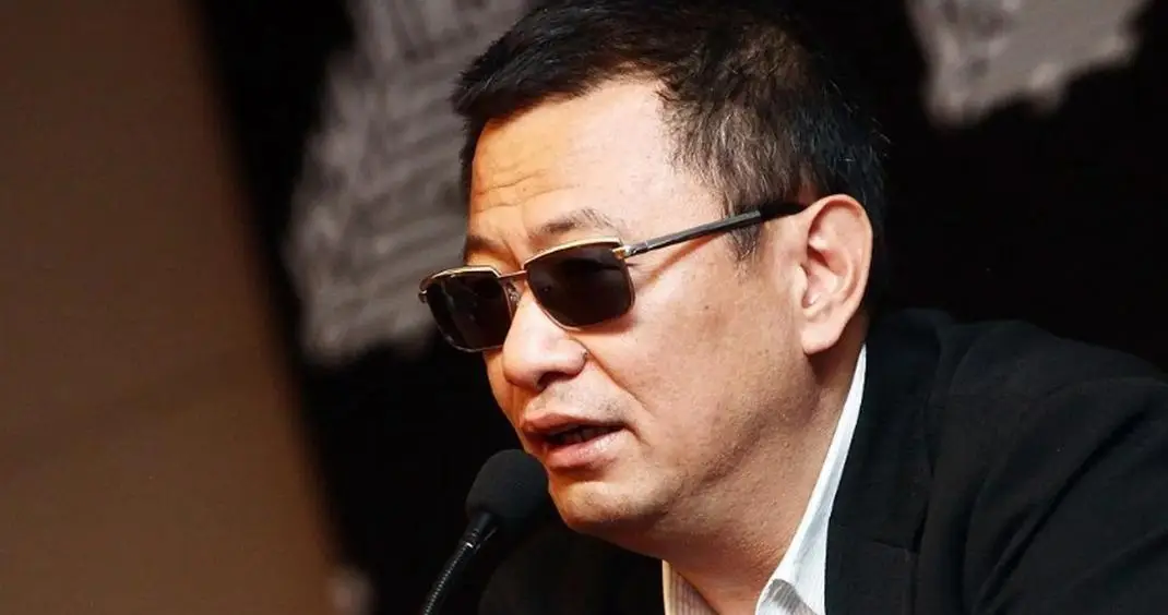 陪玩陪睡根本不够！集体开嫖、目无王法、舔手指，阴暗面藏不住了