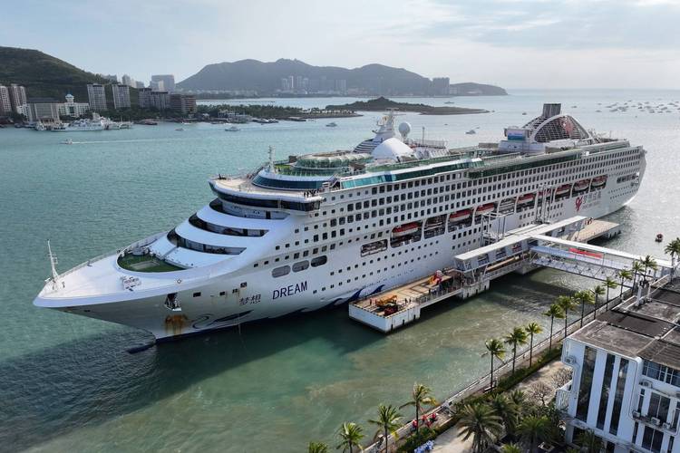 三亚海关保障国际邮轮多点挂靠航线通航