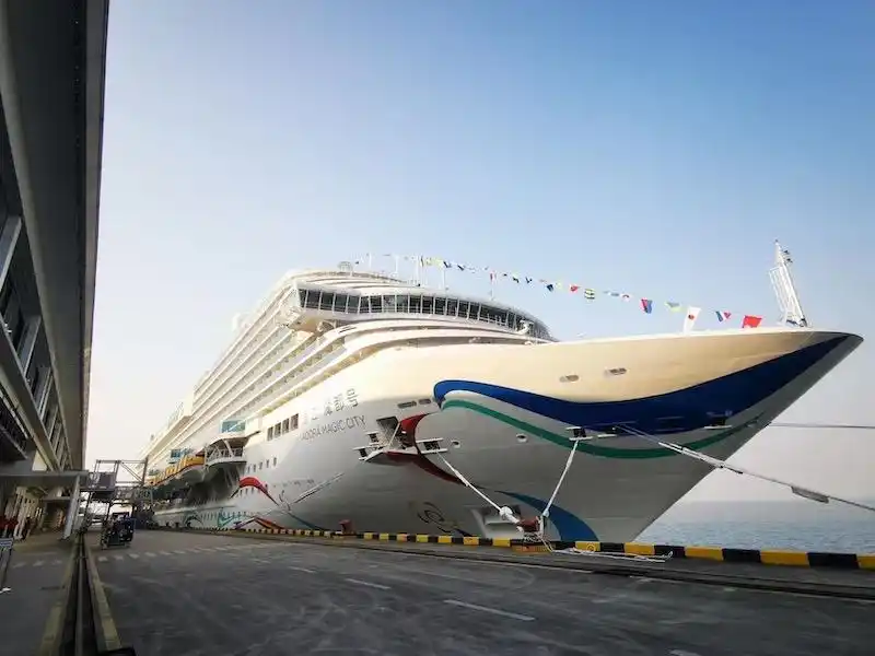 大消费新年展望｜出境游迎来利好，更多城市将竞争出圈做“网红旅游地”