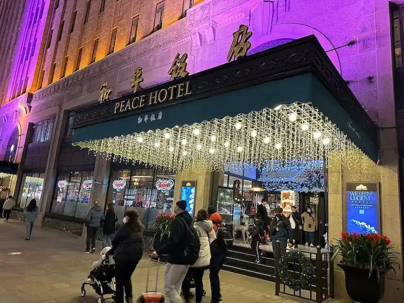 大消费新年展望｜出境游迎来利好，更多城市将竞争出圈做“网红旅游地”