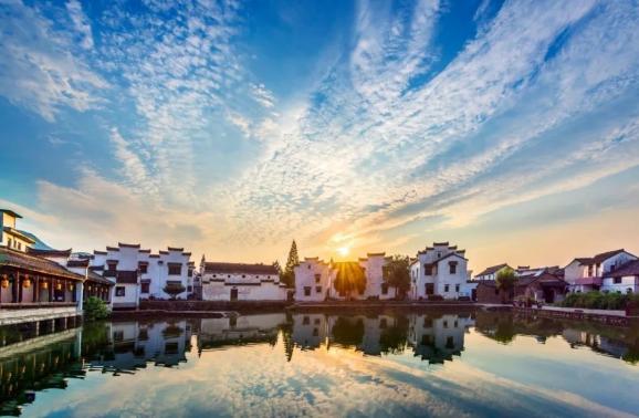 子弹时刻！这趟列车带你去往三座高铁新站