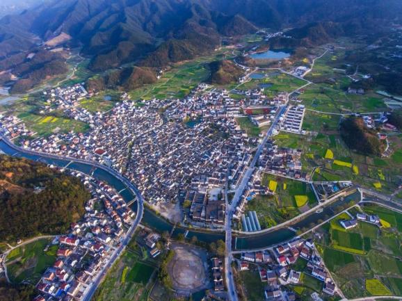 子弹时刻！这趟列车带你去往三座高铁新站