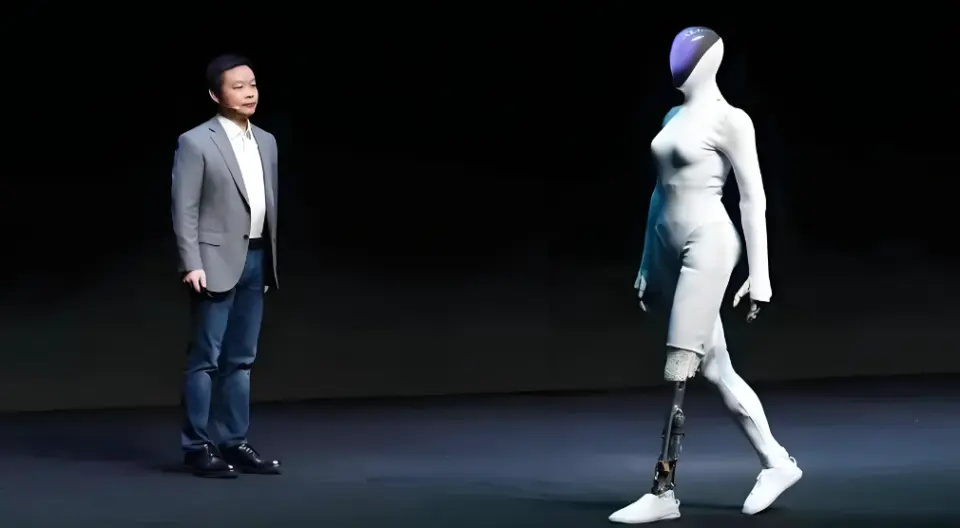 车企突围战，卷科技就能拿到下一张船票？