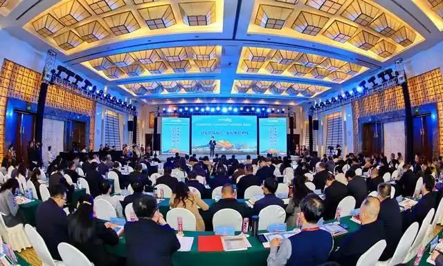 “公交+文旅”，雪山古城丽江的公交突围之路｜一线调研