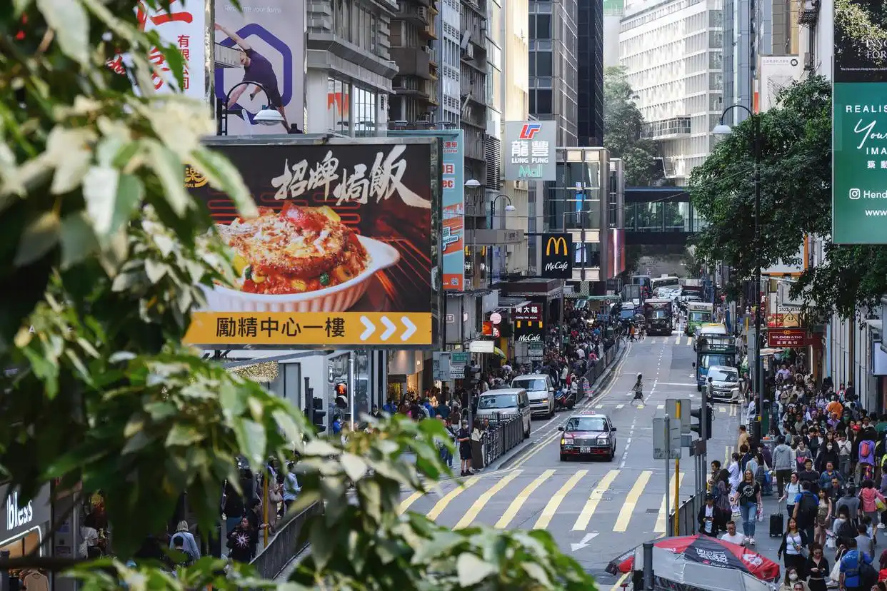 中国新加坡将互免签证，新加坡酒店搜索量增4倍，出境游“说走就走”