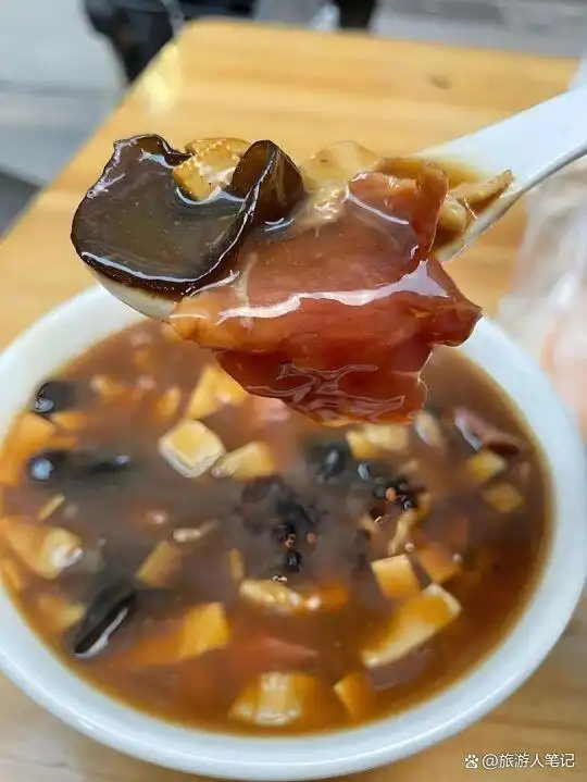 江苏被忽略的美食之城，10大名小吃，一起品尝徐州最值得吃的，看看你吃过几种？