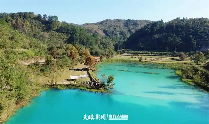 不用AI滤镜！凯里西王湖凭“九寨沟”同款实景吸睛引客