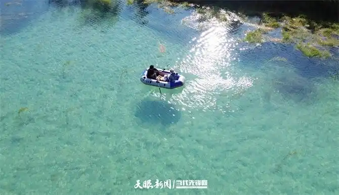 不用AI滤镜！凯里西王湖凭“九寨沟”同款实景吸睛引客