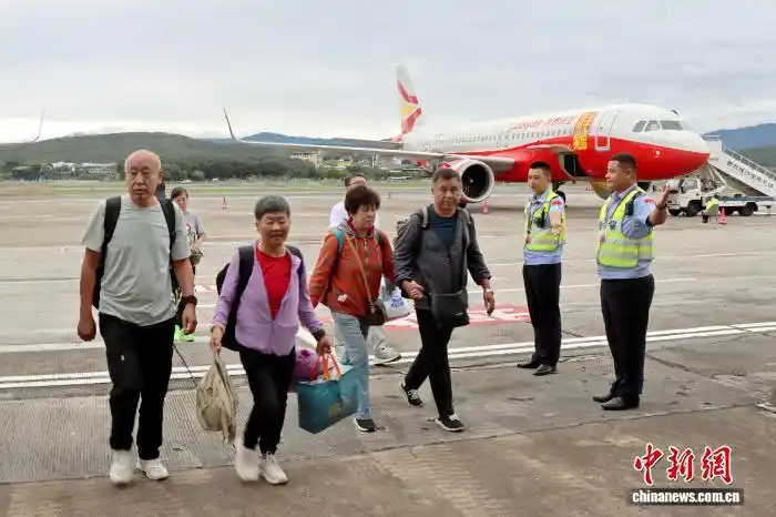 西双版纳机场今年以来商务类入境老挝旅客同比增长175%