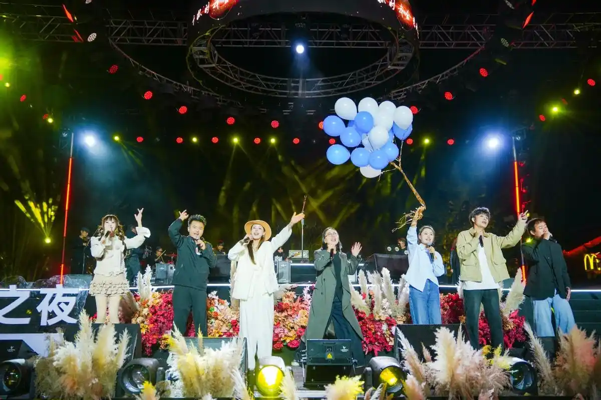 云南丽江民谣音乐季：用音乐诠释“舍不得的丽江”