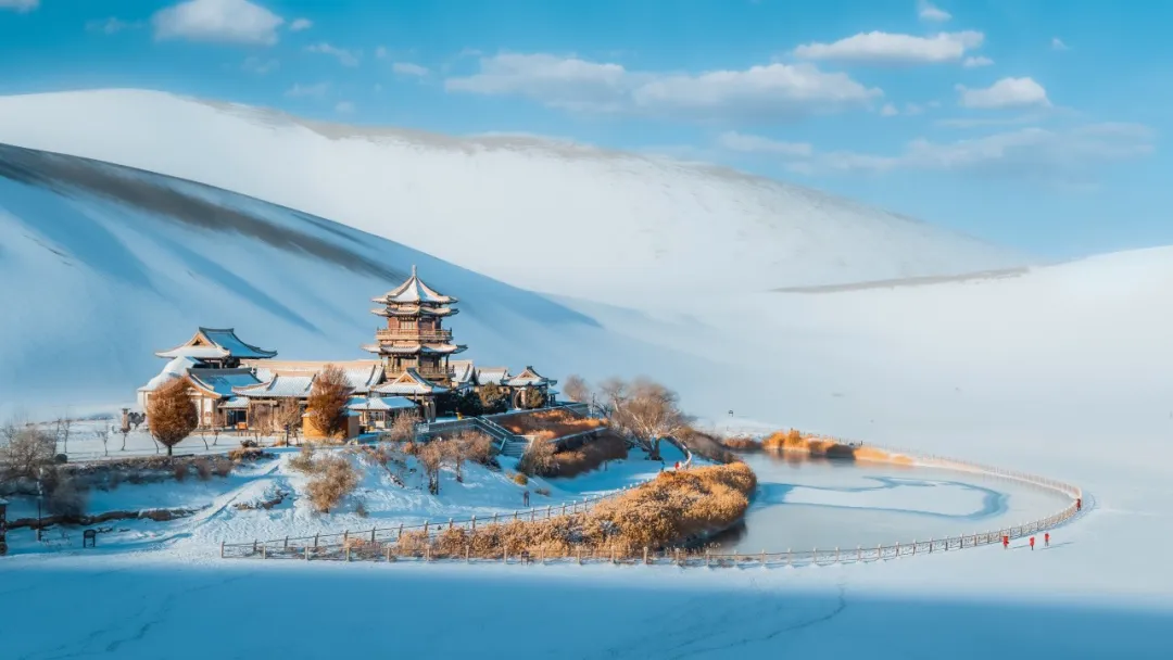 鸣沙山月牙泉推出宠粉福利啦！
