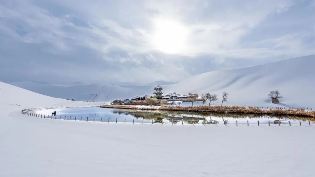 鸣沙山月牙泉推出宠粉福利啦！