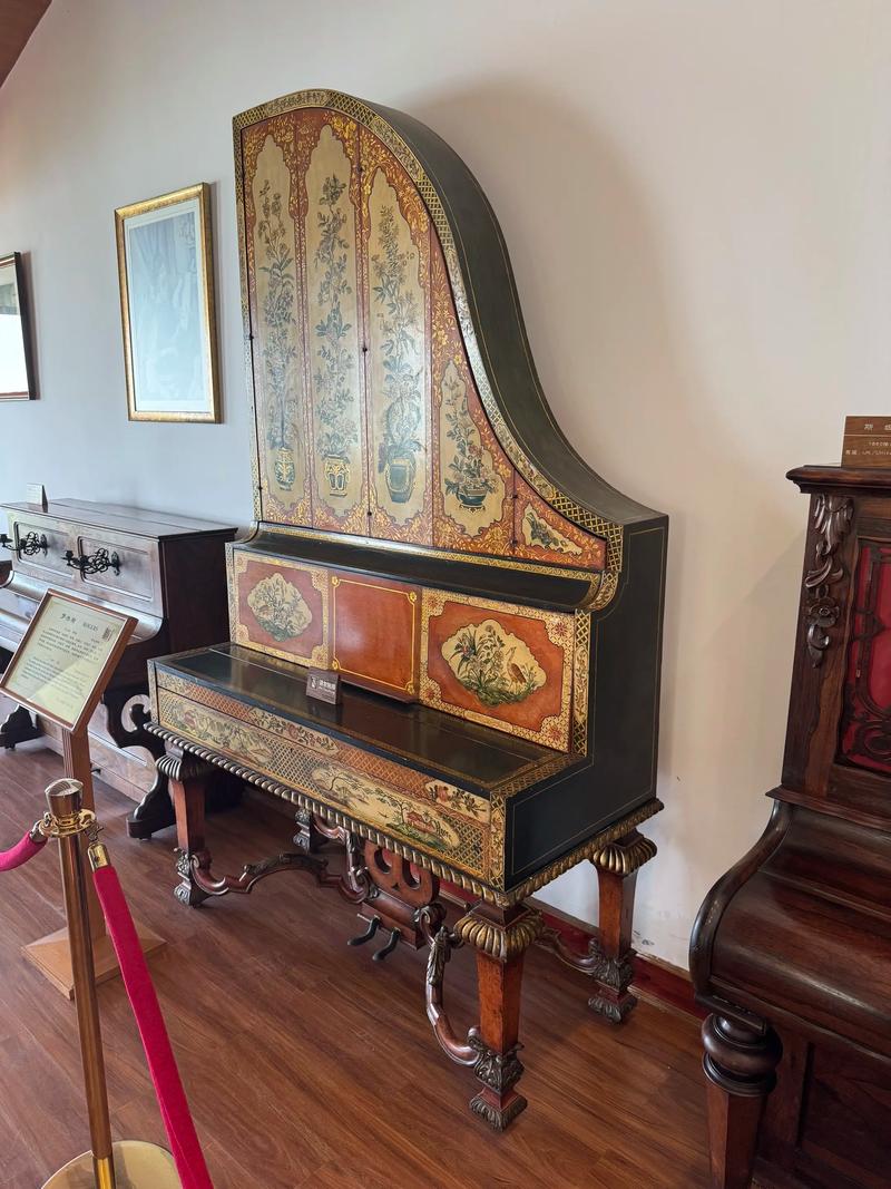 俄罗斯钢琴家鼓浪屿奏响经典