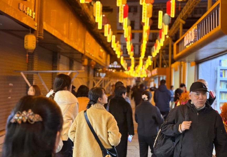 全国首家365天常态化旧书巷亮相夫子庙 小雪节气启幕金陵书香盛宴