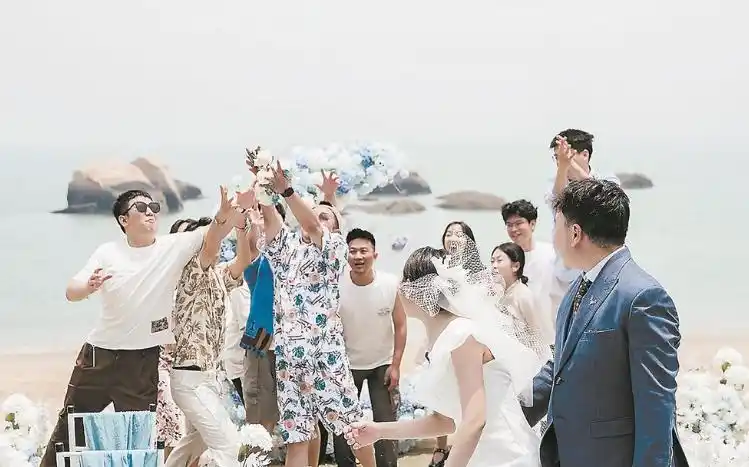 厦门：“一站式”旅游婚礼 你爱了吗？