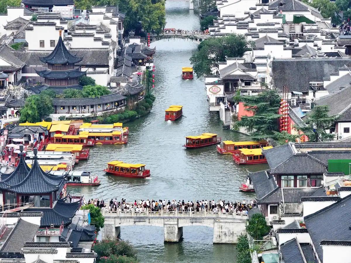 南京必去十大景点：感受六朝古都的历史与风情