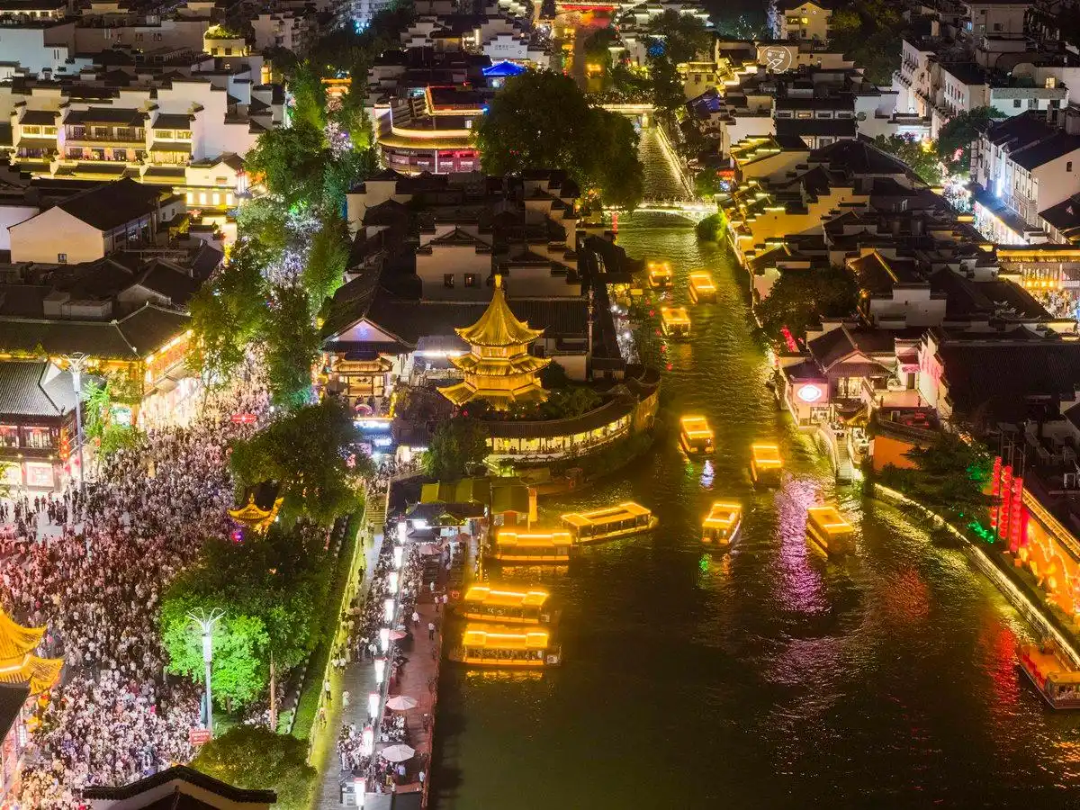 南京必去十大景点：感受六朝古都的历史与风情