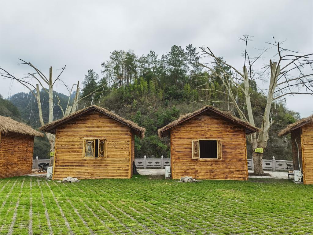 “仙境”可能成险境：网红“野景点”风险需警惕