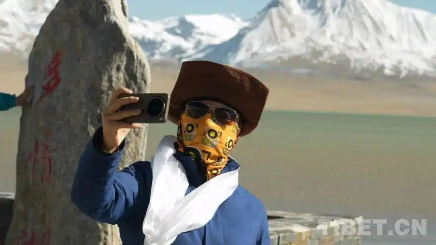 沪藏携手共推西藏冬季旅游 上海援藏包机畅游亚东