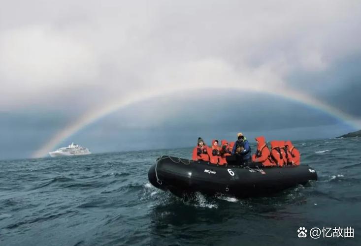 “挪威奋进”号首抵中国内地 三亚海关护航邮轮经济“加速跑”