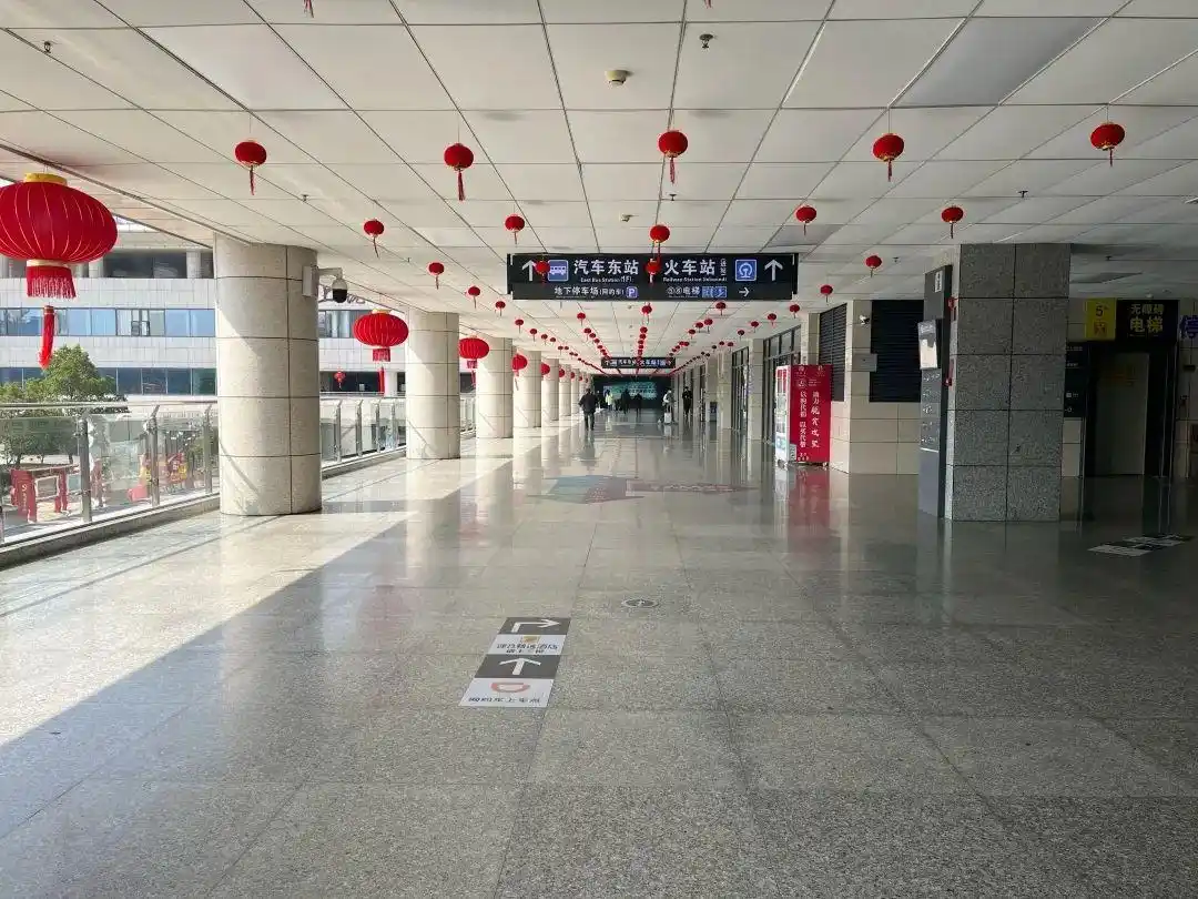 “火车+汽车”！12306上可以直接买汽车票