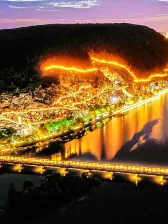 龙门的夜！Oh Yeah！