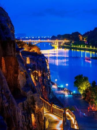 龙门的夜！Oh Yeah！