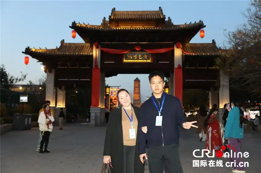 「2025打卡中国」这里藏着中国最硬核的浪漫！外国网红狂赞：“洛阳，不愧是你！”