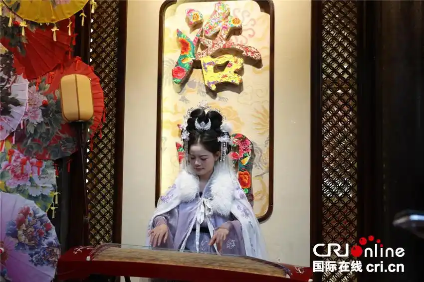 「2025打卡中国」这里藏着中国最硬核的浪漫！外国网红狂赞：“洛阳，不愧是你！”