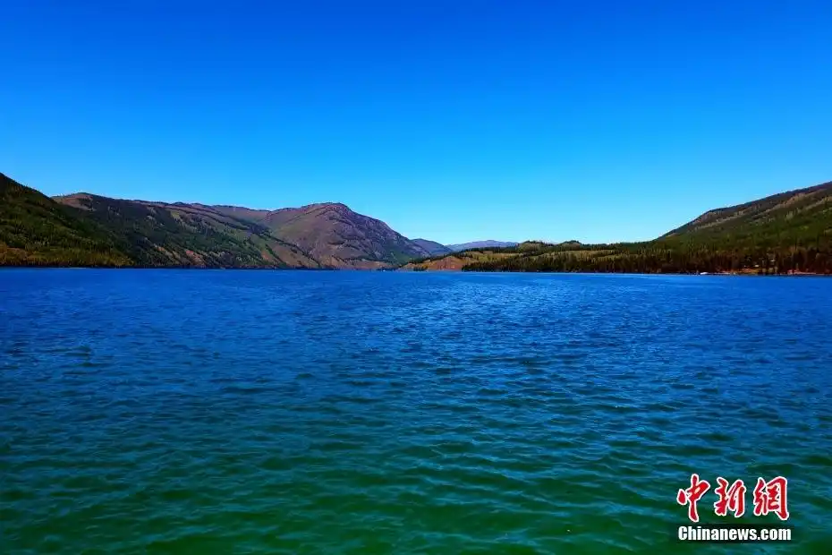 新疆喀纳斯风景如画