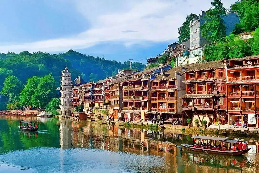 一票打卡多个景点！两地旅游计次票上新