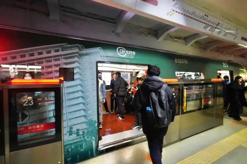 记忆中的那个车厢！北京地铁“时光列车”今天再出发