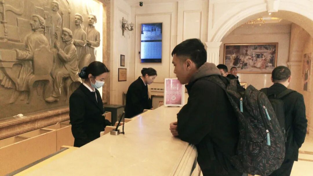 酒店预定火爆！太空主题音乐嘉年华燃动盘龙城