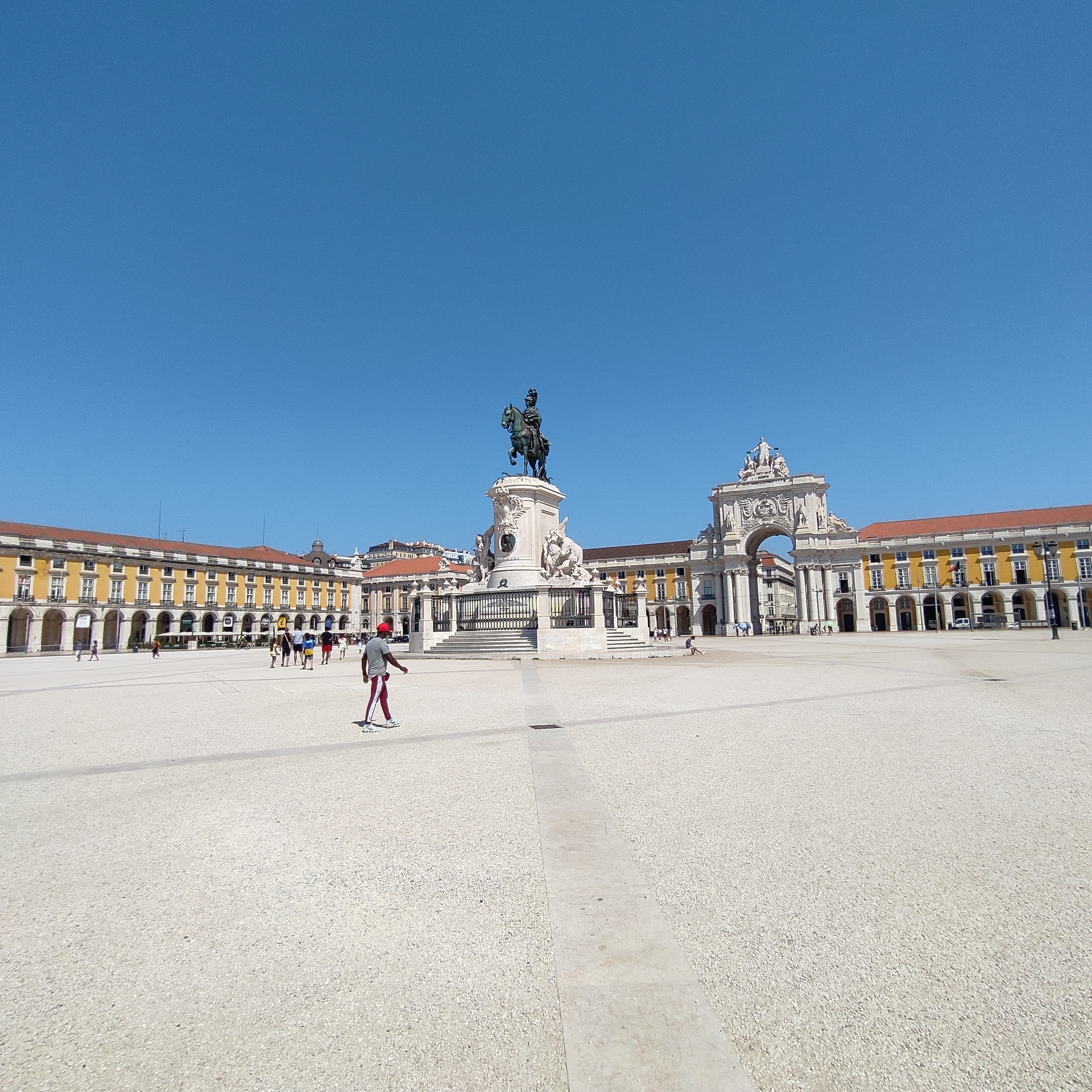 吴姣：疫情之下，中国导游的“葡萄牙春节”