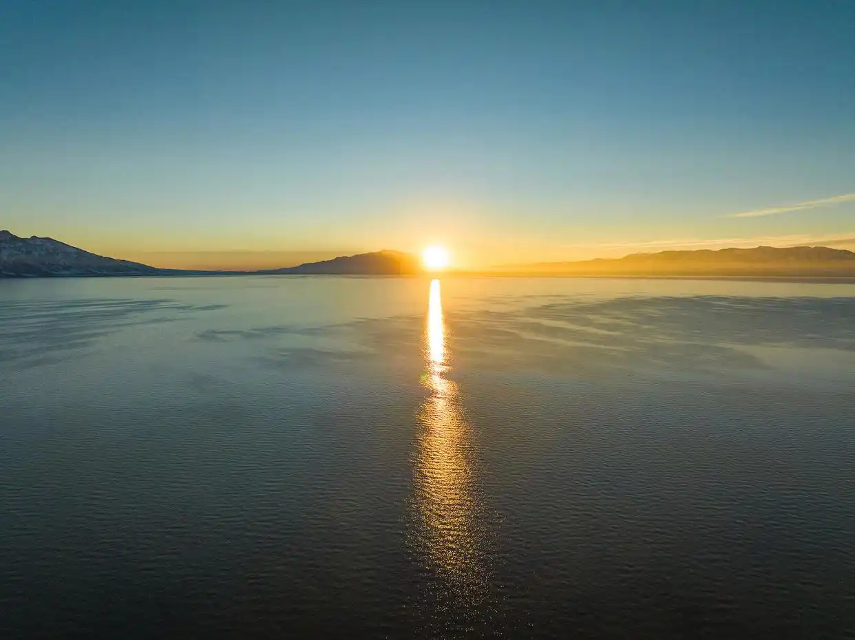 周末耍新疆赛里木湖，成都上班族“周边游”拓展到千里之外