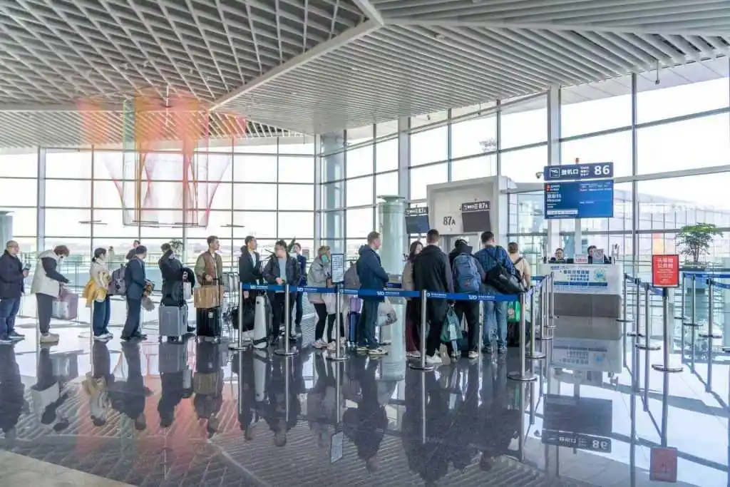 俄罗斯免签来了！青岛机场每周3班直飞莫斯科，最新航班时刻表请收好