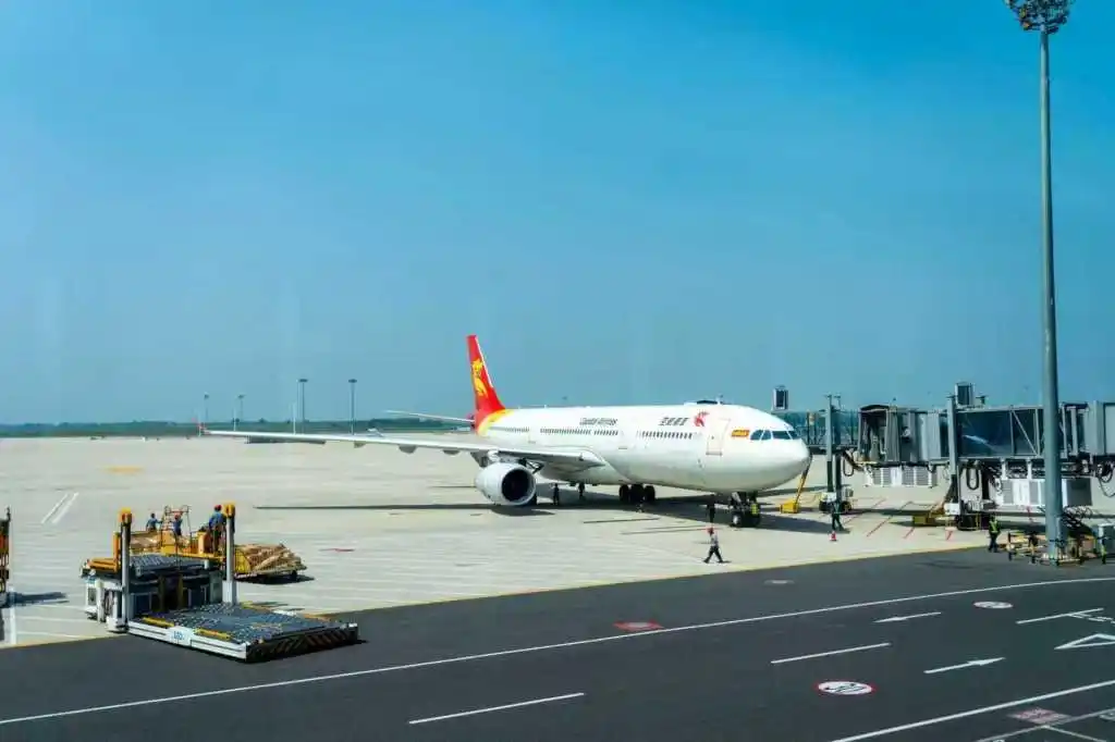 俄罗斯免签来了！青岛机场每周3班直飞莫斯科，最新航班时刻表请收好