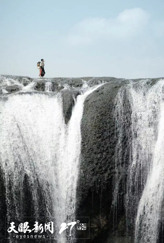 沪贵联动｜惊鸿一瞥！徐霞客手动点赞黄果树瀑布