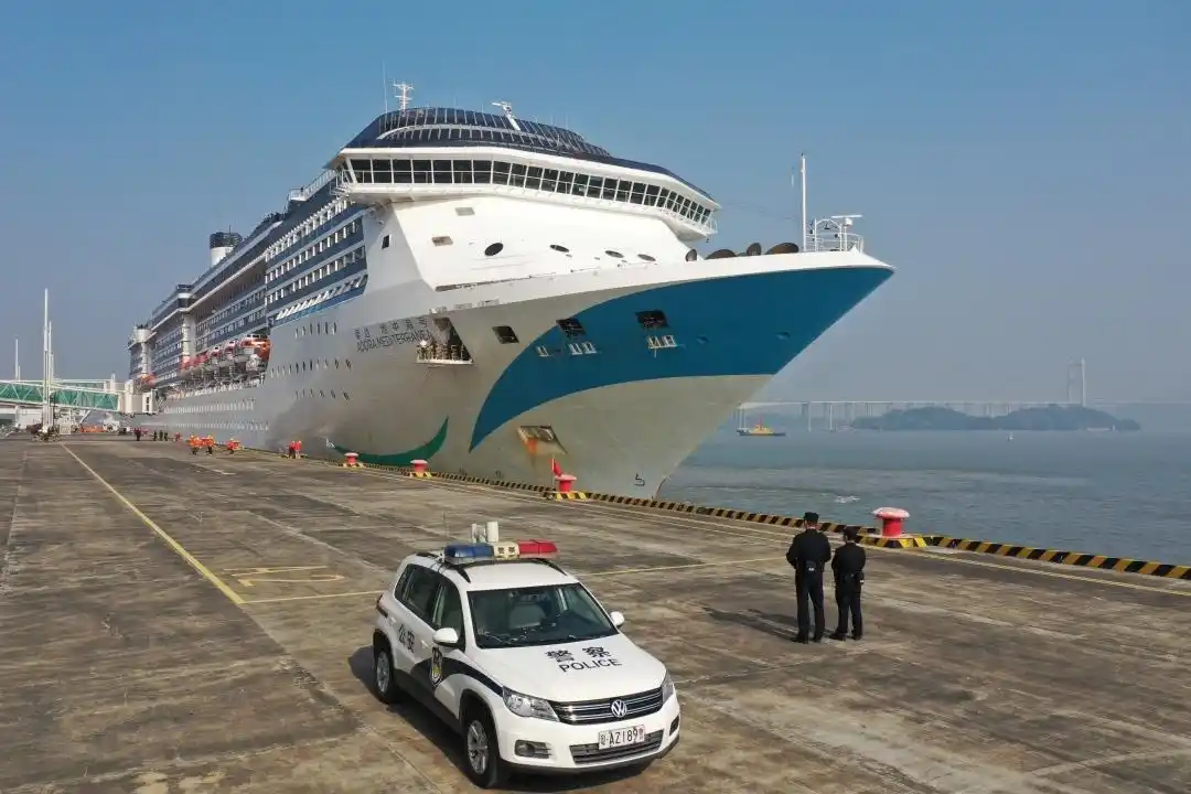 南沙邮轮母港开启新航季，首航3700名旅客顺畅通关