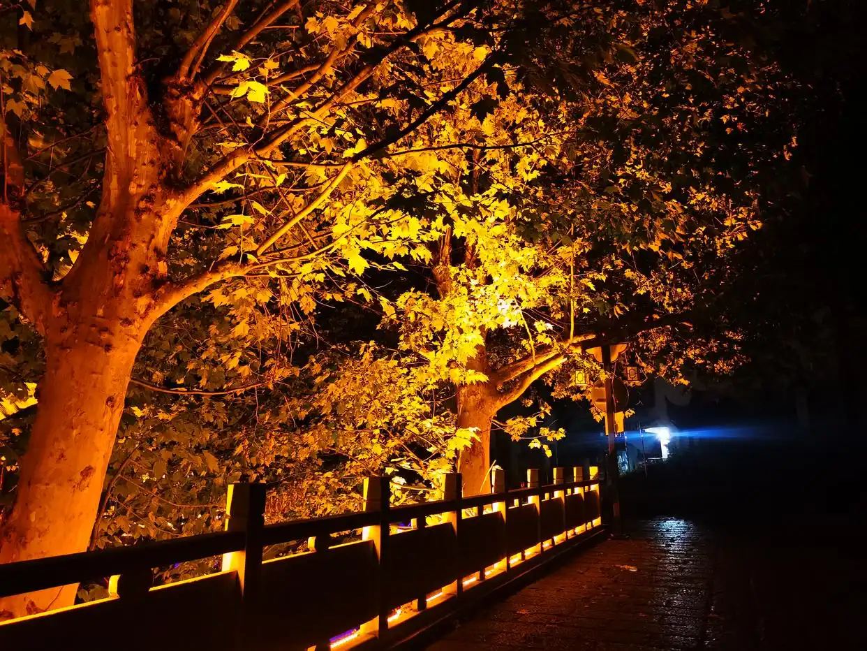 “国庆”+“中秋”，六枝岩脚古镇百元自助游攻略