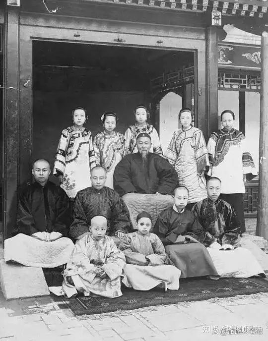一个家族的记忆密码，藏在家谱里的辈分里？古人排字辈的门道与传奇