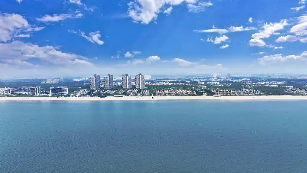 渤海滨海旅游带：碧海蓝天 岸线胜境