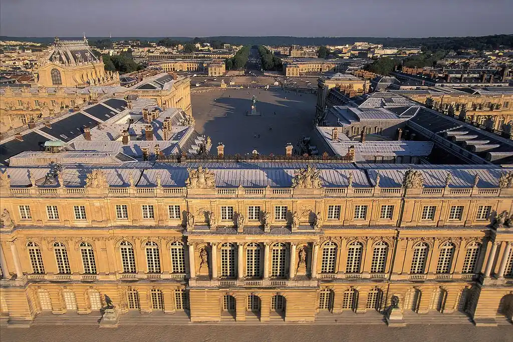 法国凡尔赛宫对非欧洲经济区游客涨价，门票价格将上涨至35欧元
