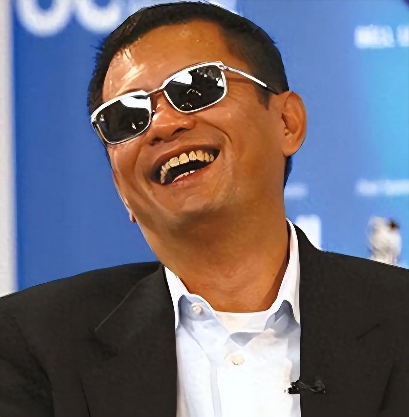 陪玩陪睡已经过时，转移财产、婚内移情，各玩各的阴暗面彻底曝光