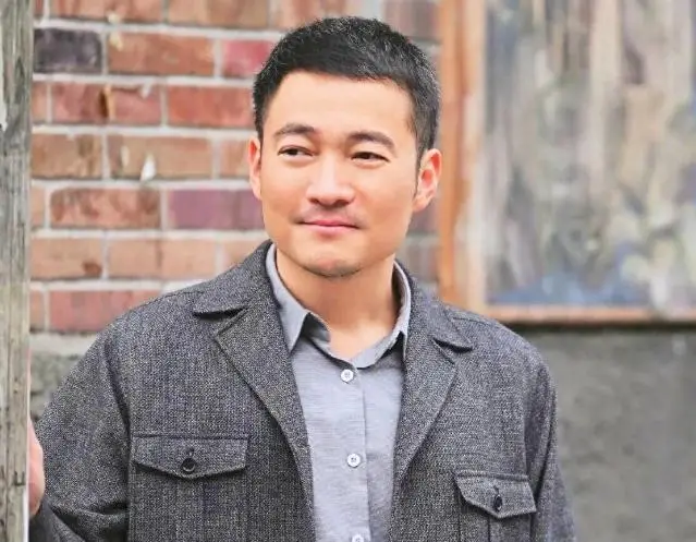 陪玩陪睡已经过时，转移财产、婚内移情，各玩各的阴暗面彻底曝光