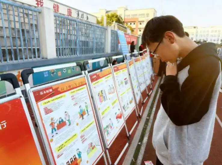 黄山市徽州区：普法宣传多元推进 法治观念深入人心