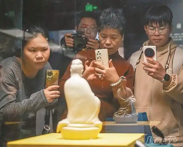 更名焕新！鼓浪屿故宫文物馆揭牌 200 余件珍宝亮相